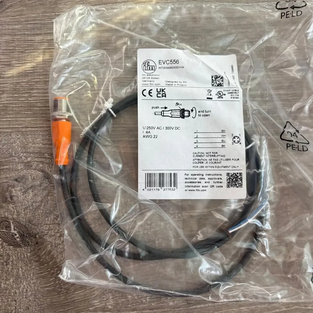 1PC IFM Efector EVC556 M12 4-wire micro DC straight male cordset; PUR; 1m